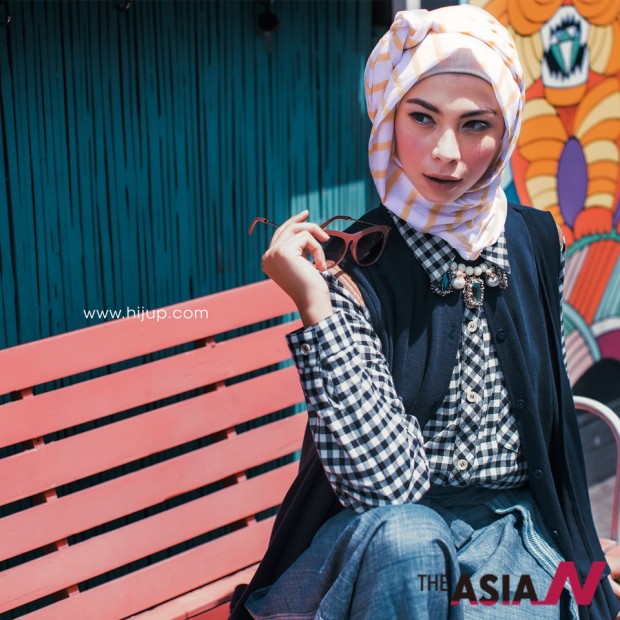 인도네시아 온라인쇼핑몰 히즈업의 화보